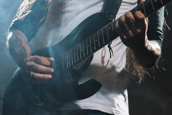 Ligados en la guitarra